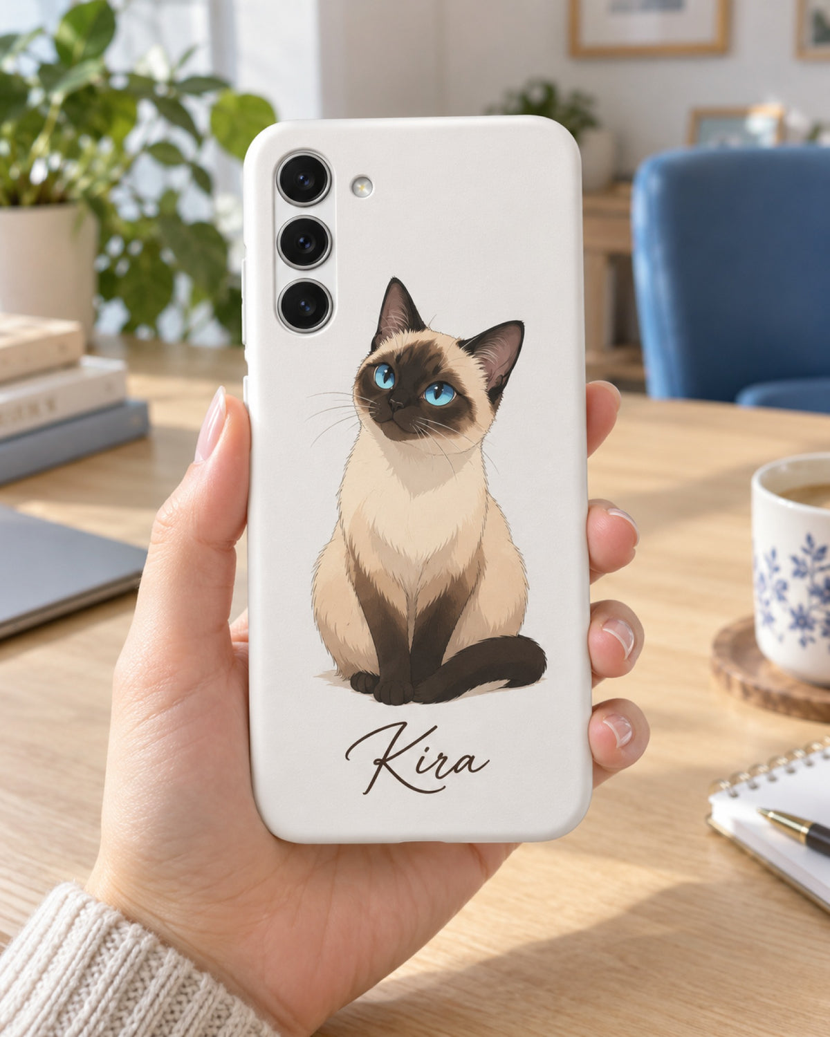 Samsung-Hülle mit Siamkatze im Cartoon-Stil und Namen Kira