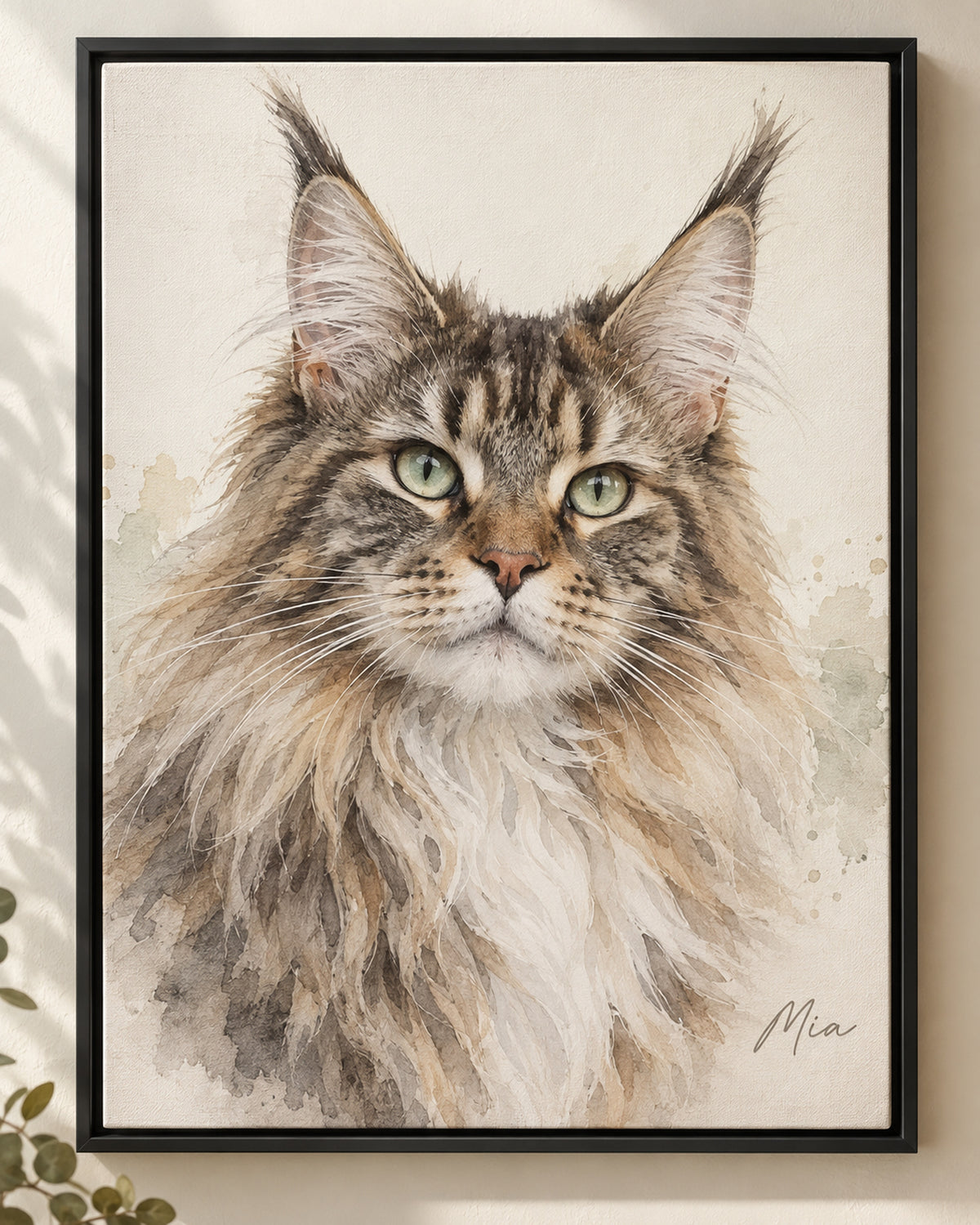 Katzenportrait auf Leinwand mit Rahmen: Maine Coon mit dem Namen Mia