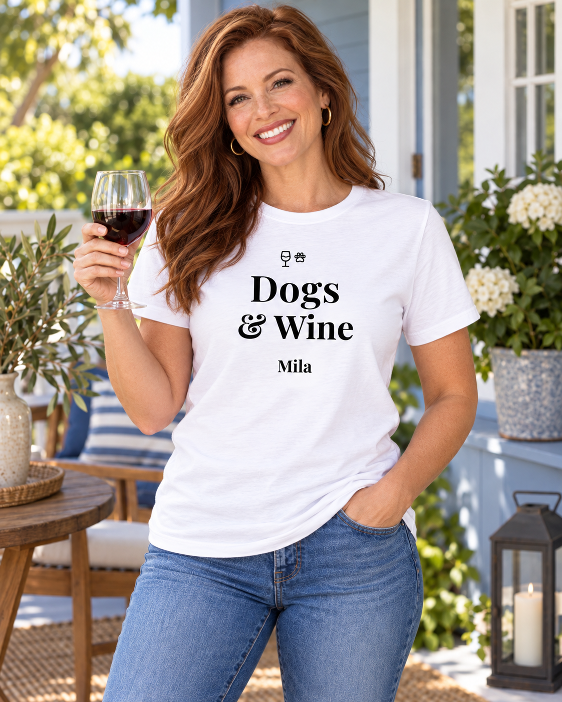Dogs & Wine: T-Shirt, Hoodie oder Sweatshirt mit Namen deines Hundes – neue Produktansicht